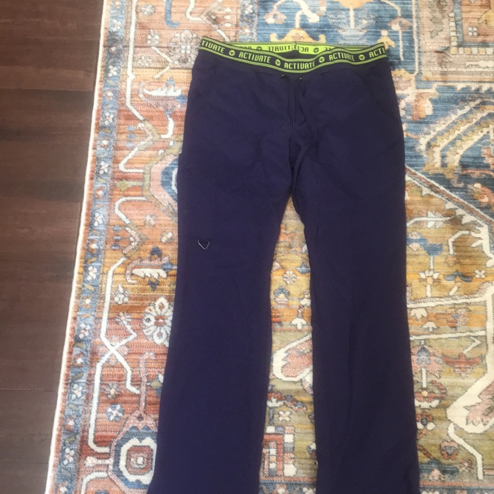 Scrub pants